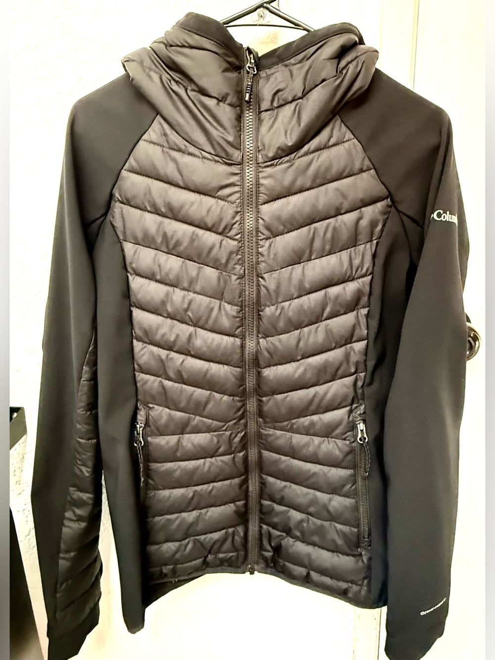 Columbia Black Quilted Hybrid Hooded Jacket Size Medium